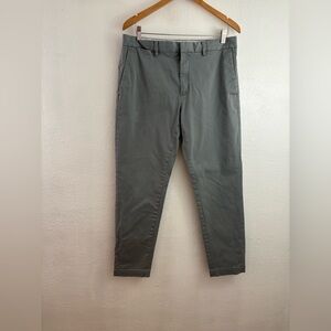 Banana Republic Mason Athletic Tapered Fit pants in a solid color size 34/32